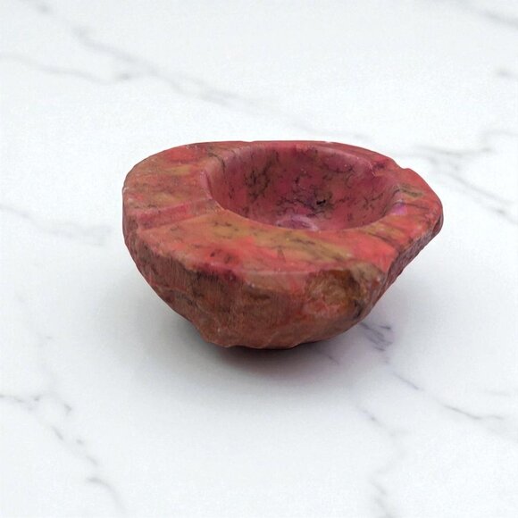 Genuine Alabaster Ashtray Made in Italy. Hand Carved Heavy Ashtray. - Picture 1 of 10